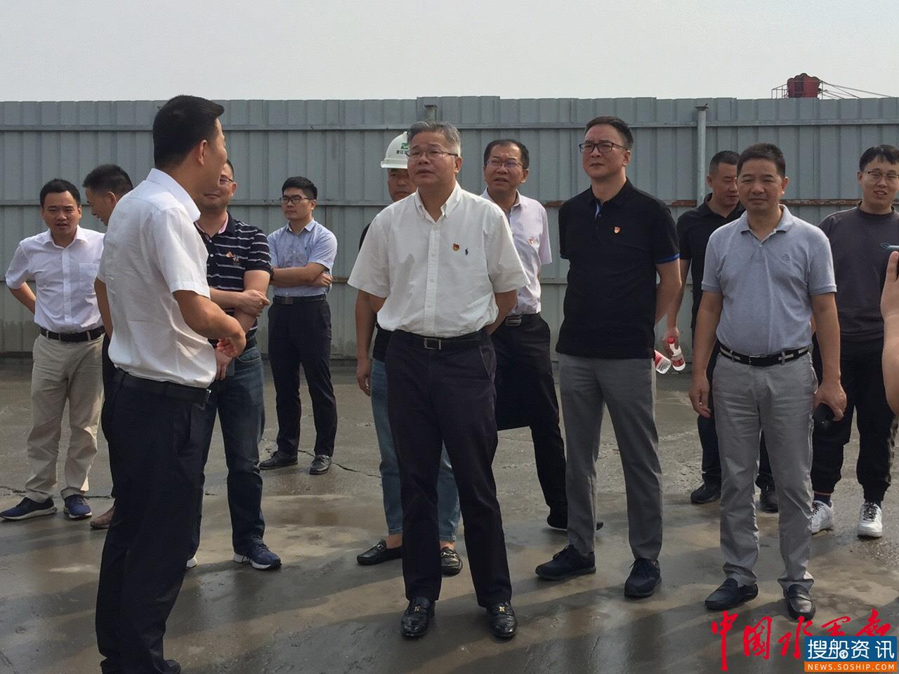 海宁市市长曹国良到沪杭高速许村段提升工程临时码头检查环保工作