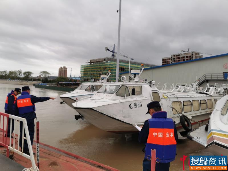 “凝心聚力,防洪筑坝”——抚远海事处强化汛期监管