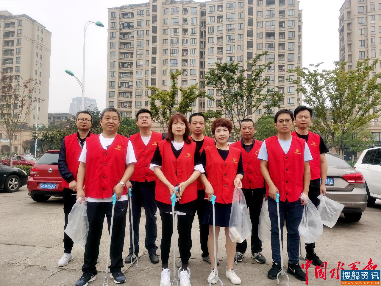张家港地方海事开展“烟头不落地 港城更美丽”志愿活动