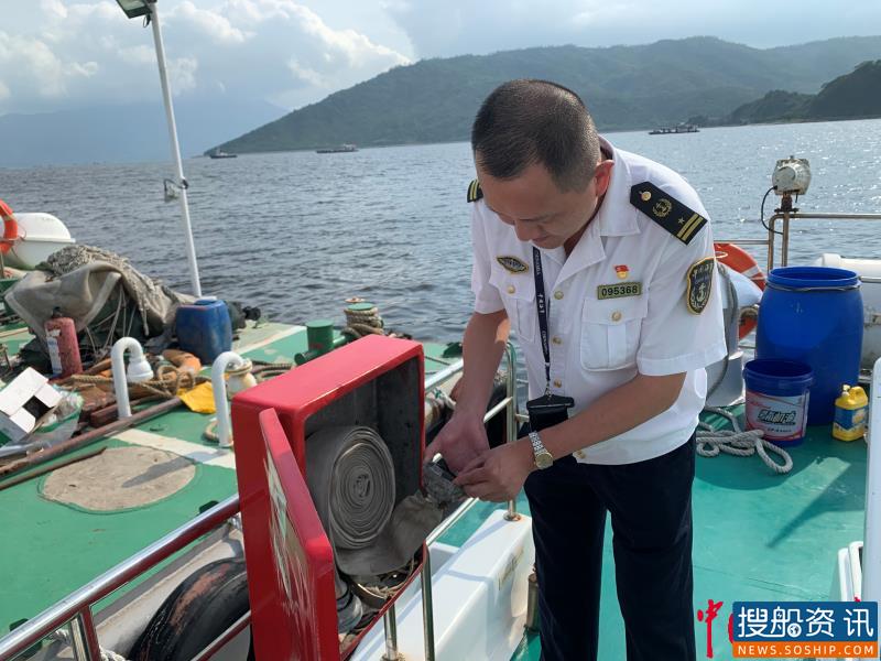 惠州海事局加强“双节”渡口渡船安全检查