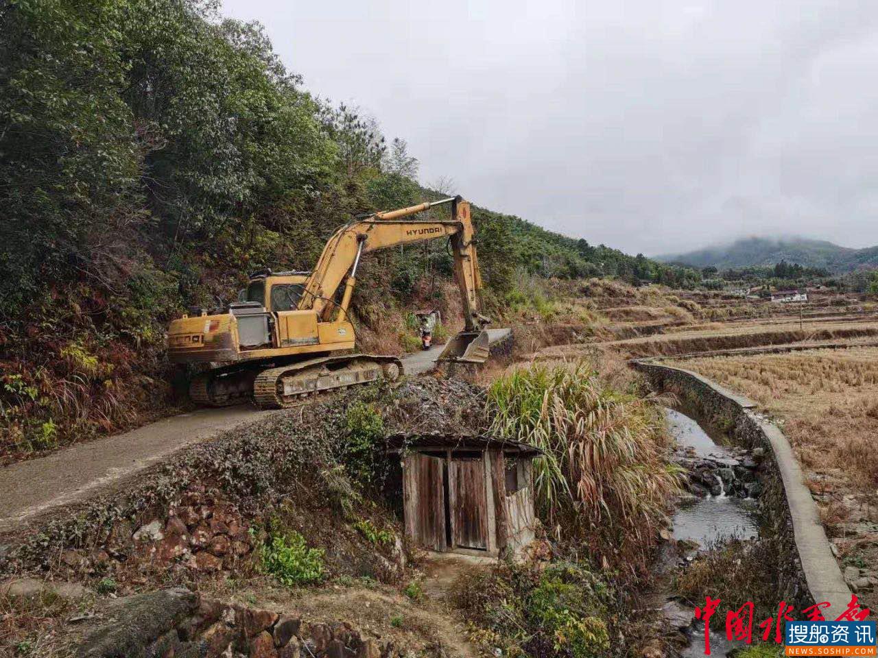 石川村的康庄路