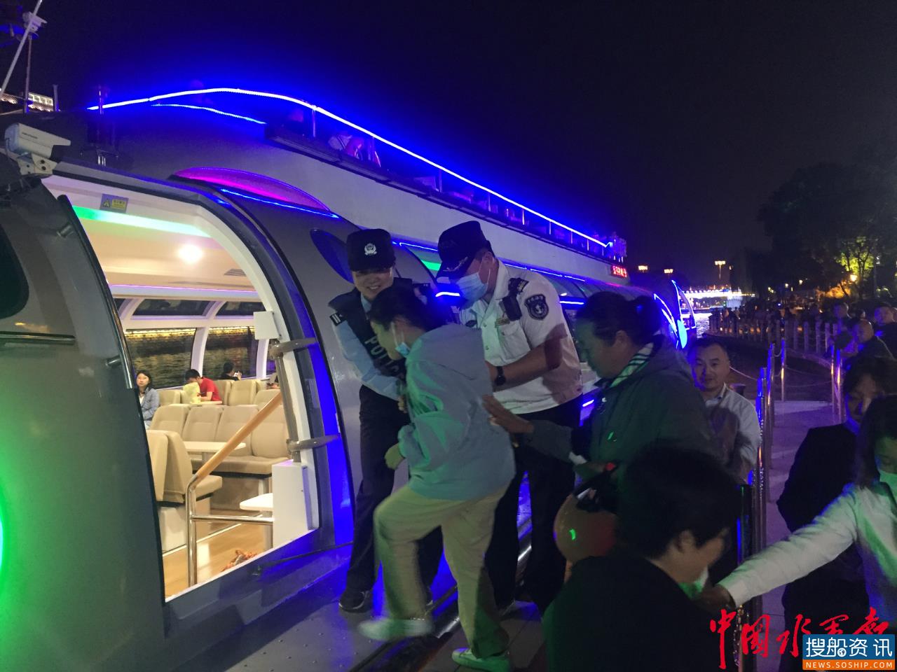 水上游览有我们! 扬州地方海事全力服务运河嘉年华