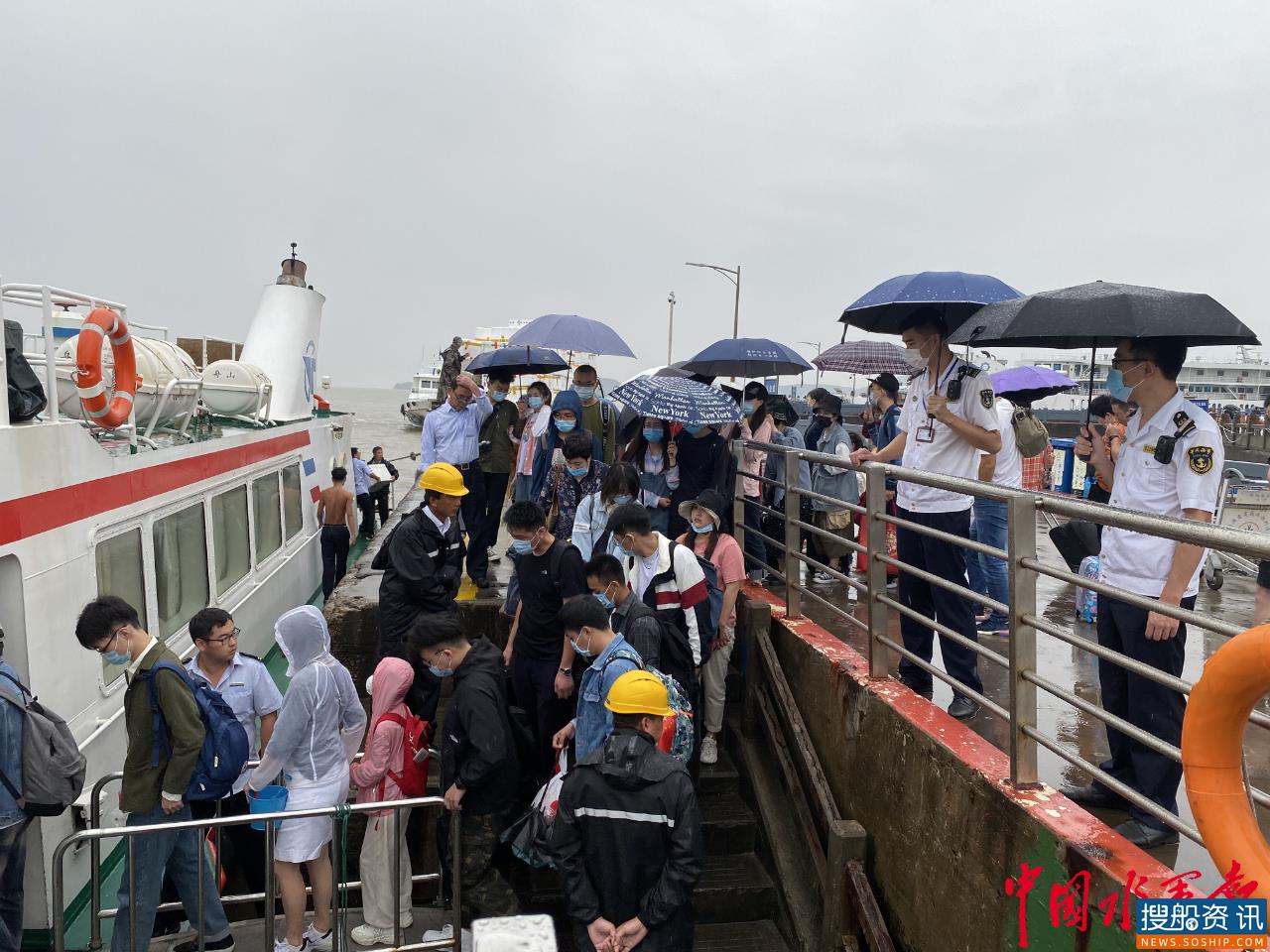 舟山沿海迎9到10级大风 部分客运航线停航