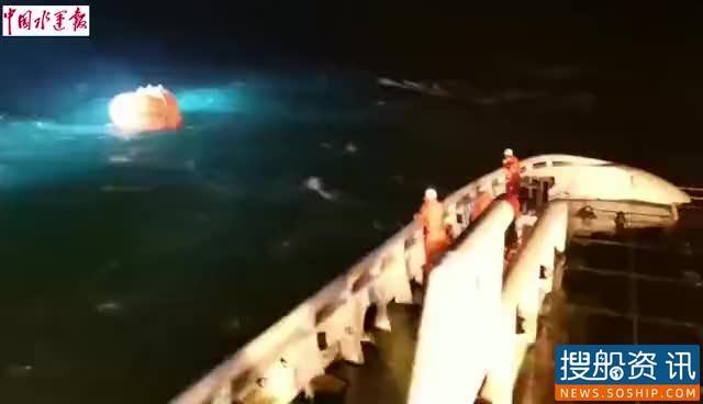 一船舶广东湛江徐闻罗斗沙岛水域翻沉，10人遇险已搜获7人