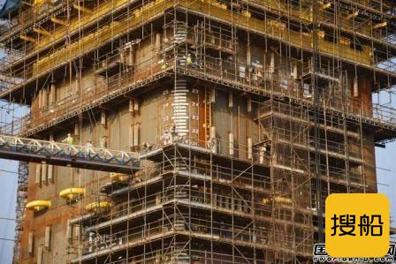 海油工程建造世界最大桁架式半潜平台组块完工装船