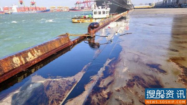 惊险！台湾最大加油船撞上码头！超3000升燃油泄漏！