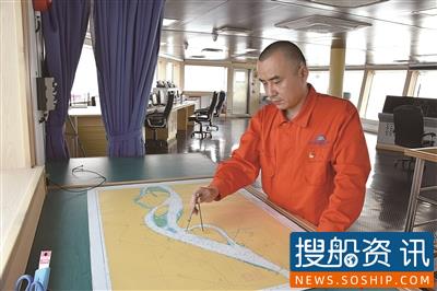 高擎党旗阔步行 “南航”扬帆正当时