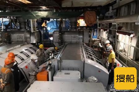 厦船重工2800客邮轮型客滚船主机动车成功