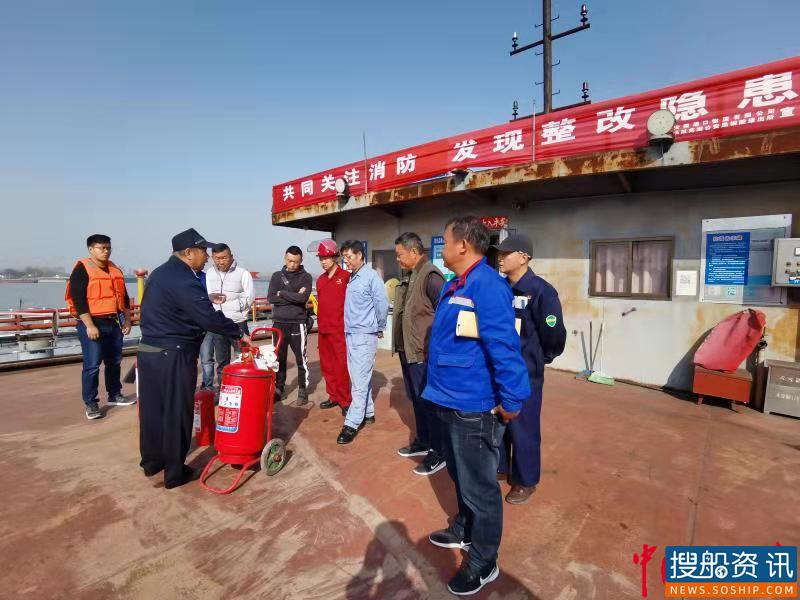 长航铜陵派出所开展“119”消防宣传日活动