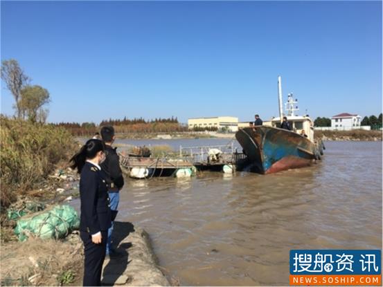 金山海事局联合奉贤农委开展“三无”船舶整治工作