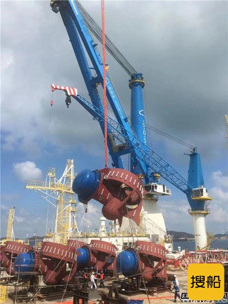 招商局重工建造半潜式起重生活平台CMHI163试航
