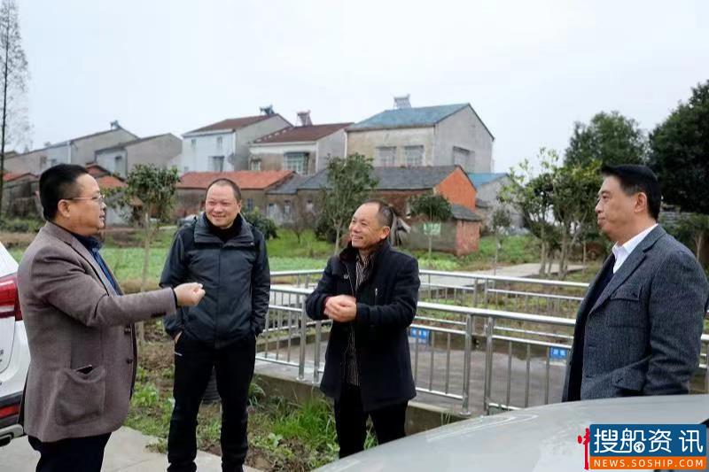 荆州海事局持续推进扶贫攻坚帮助乡村实施亮化工程