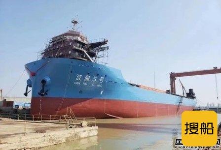 理工光大造船建造江海直达1140箱船示范船试航