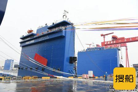 江南造船首座自制大型浮式作业装置正式投入使用
