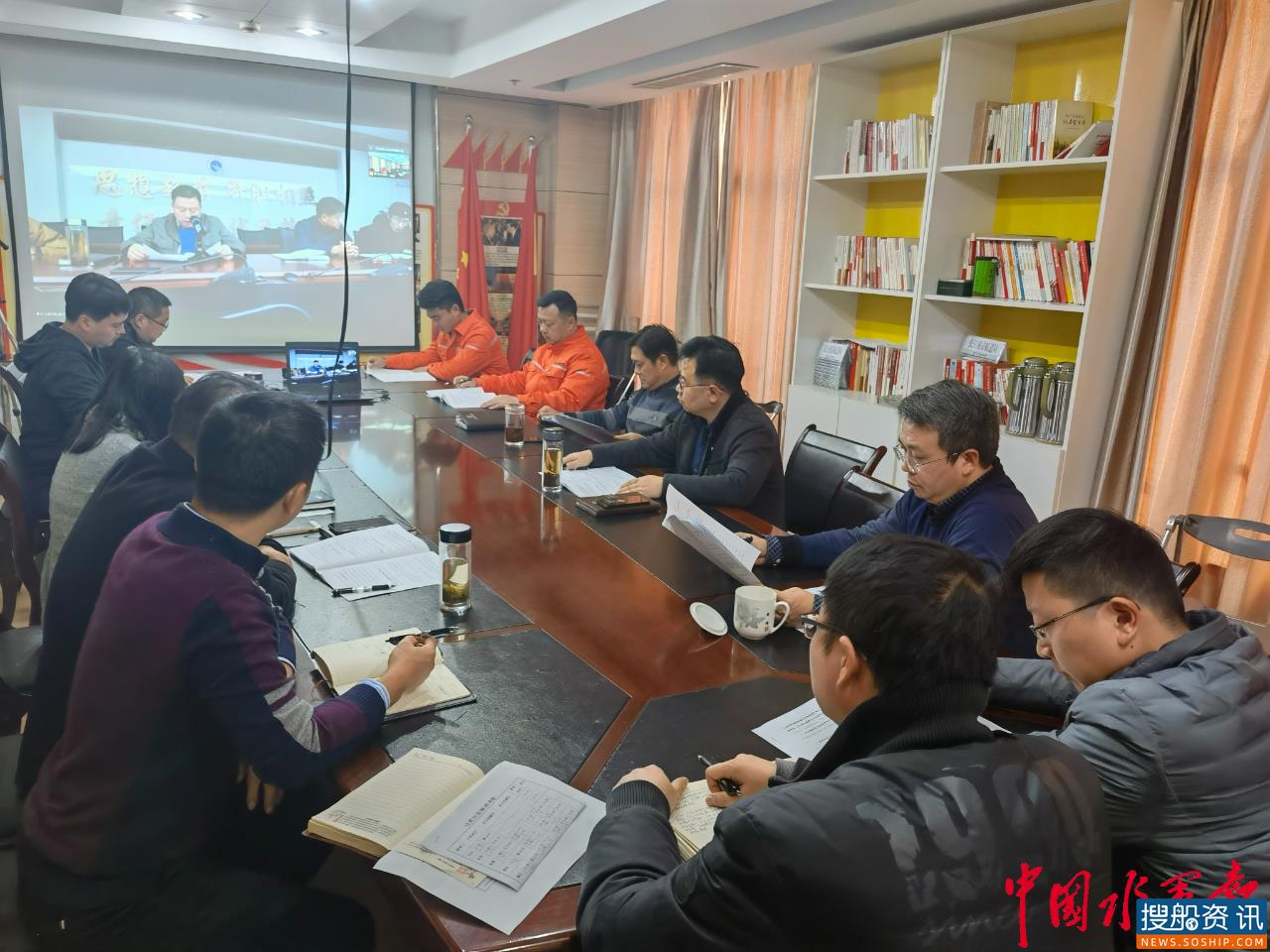 长江南京航道局举行2020年航道公共服务突发事件及人员落水救助应急桌面推演