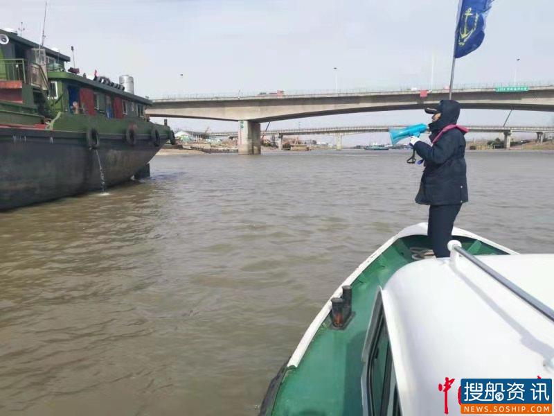 大风寒潮来袭 扬州交通海事成功疏散150余艘积压拥堵船舶