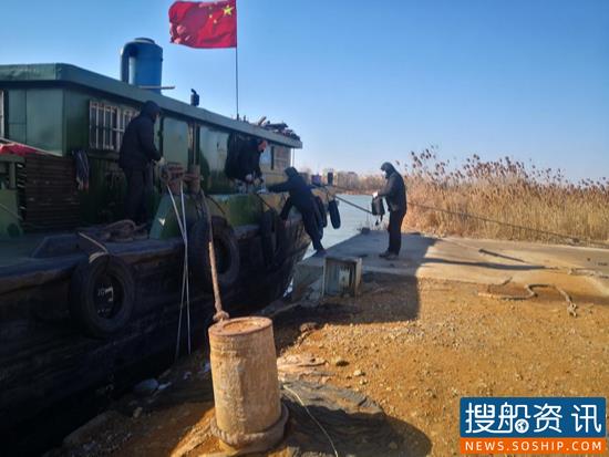 严寒中验船师用执着为船舶营运把好第一道安全关
