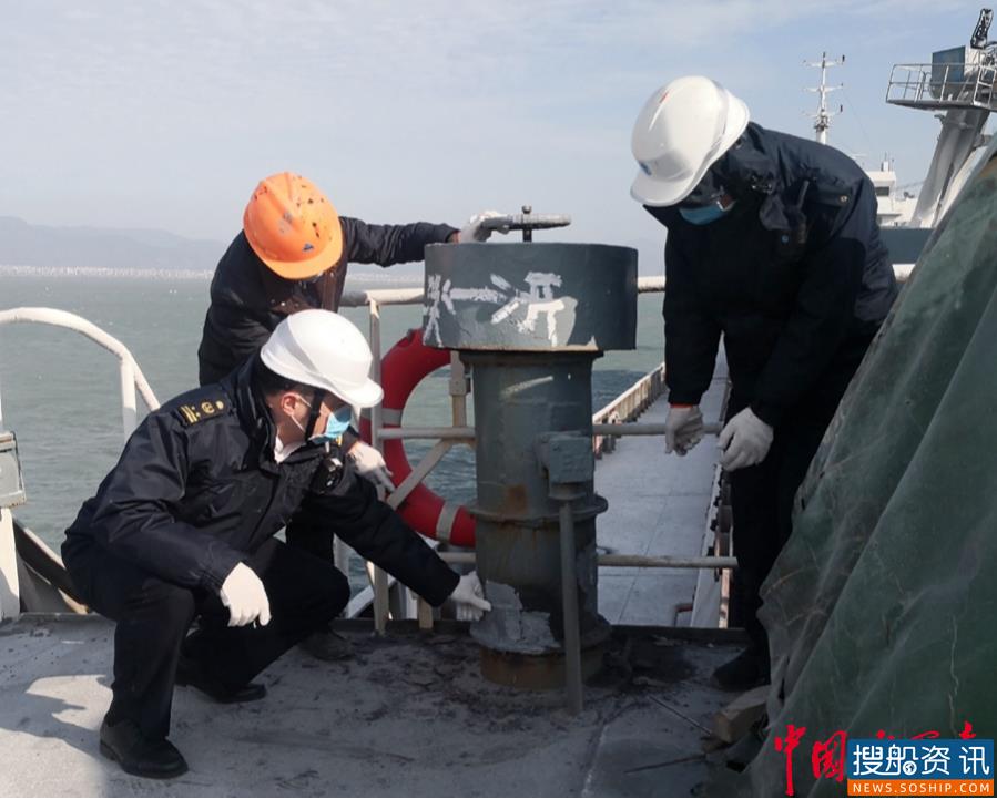 筑牢海上疫情防控屏障 宁德海事驱离一艘擅自进港外国籍油船