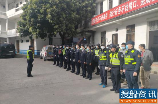 抓获2名可疑人员!海事等多部门开展“清港清湾”联合执法