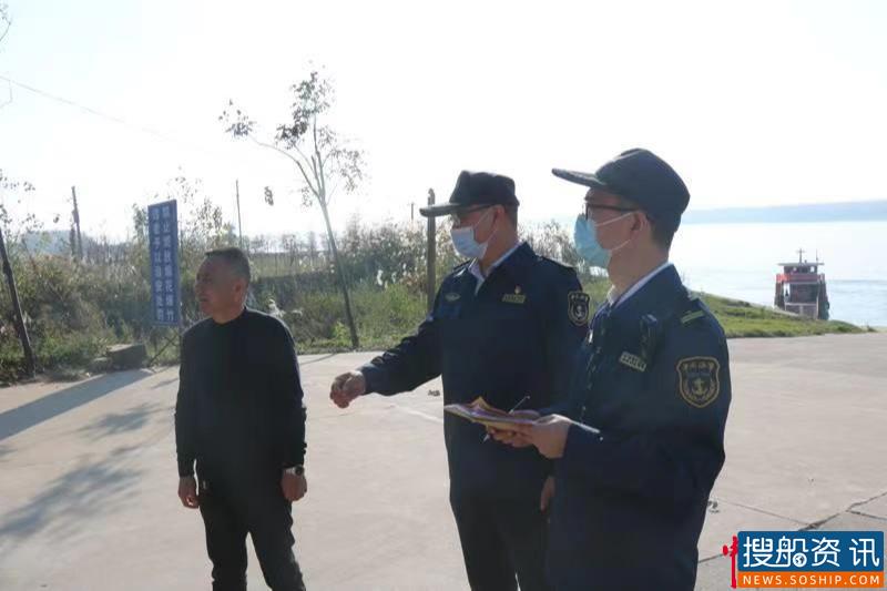 荆州海事局走访渡运企业共保冬季渡运安全