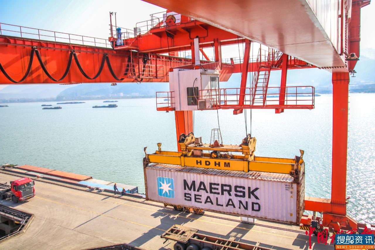 杭州港富阳港区去年集装箱吞吐量突破9万标箱