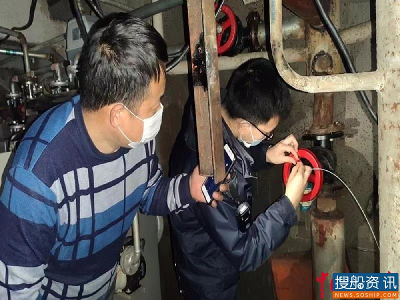 荆州海事局强化枯水期危险品船全方位检查