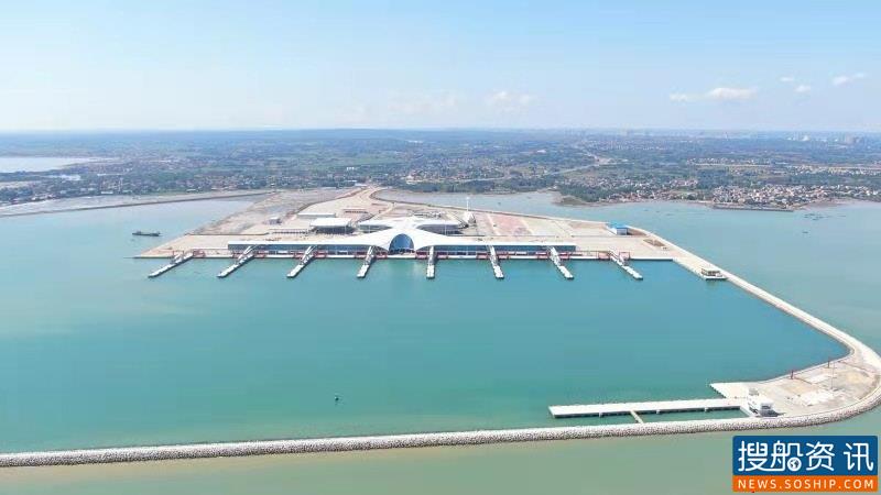 春运首日:水上巡航保障琼州海峡客运安全