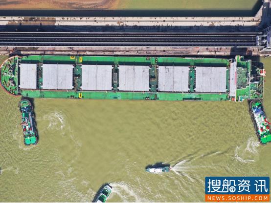 长江引航中心安全引领“国裕702”轮创造南京港接靠最大长度货轮纪录