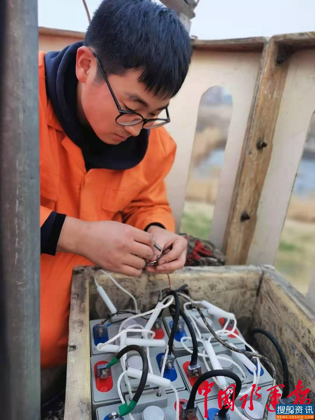迎新春 保畅通 一线航道人在行动