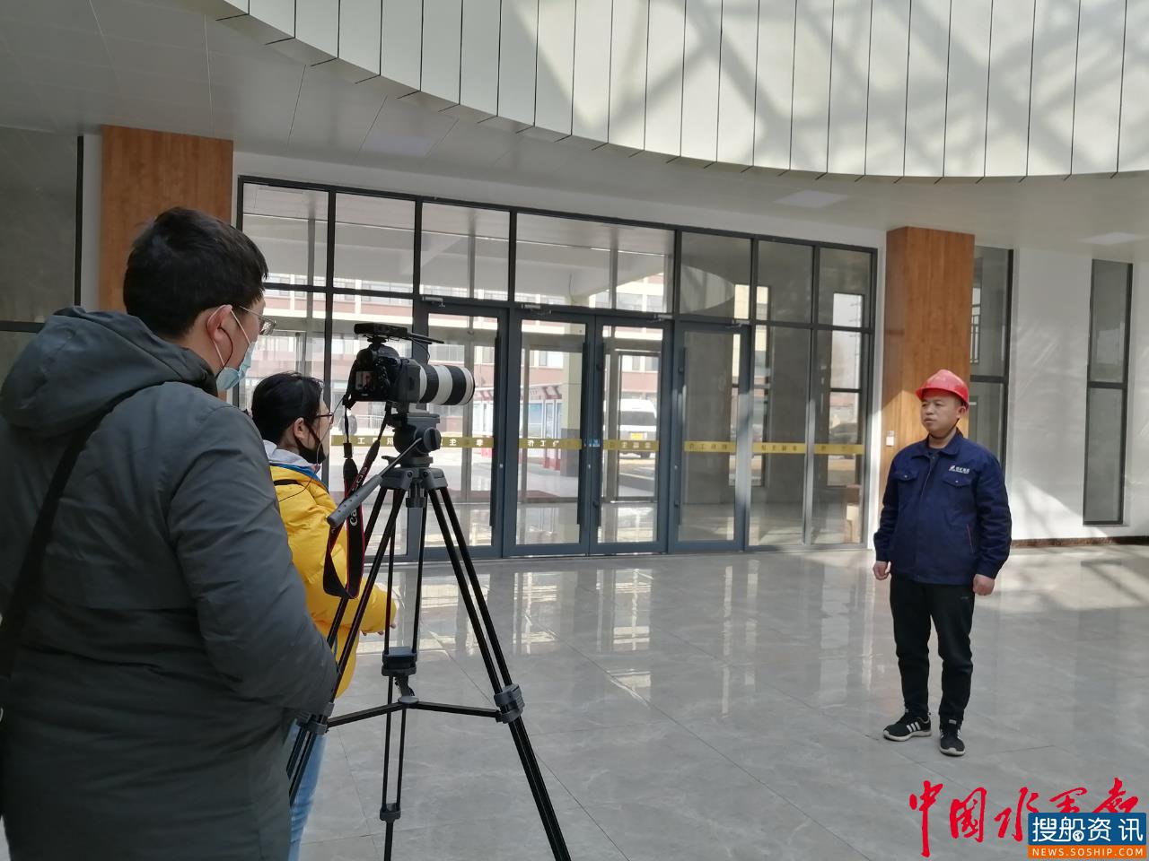 济宁市电视台记者到梁山港采访