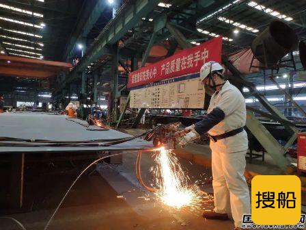 沪东中华春节假期10多型产品建造顺利推进