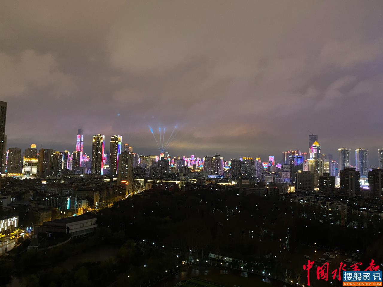 鹧鸪天·元宵节