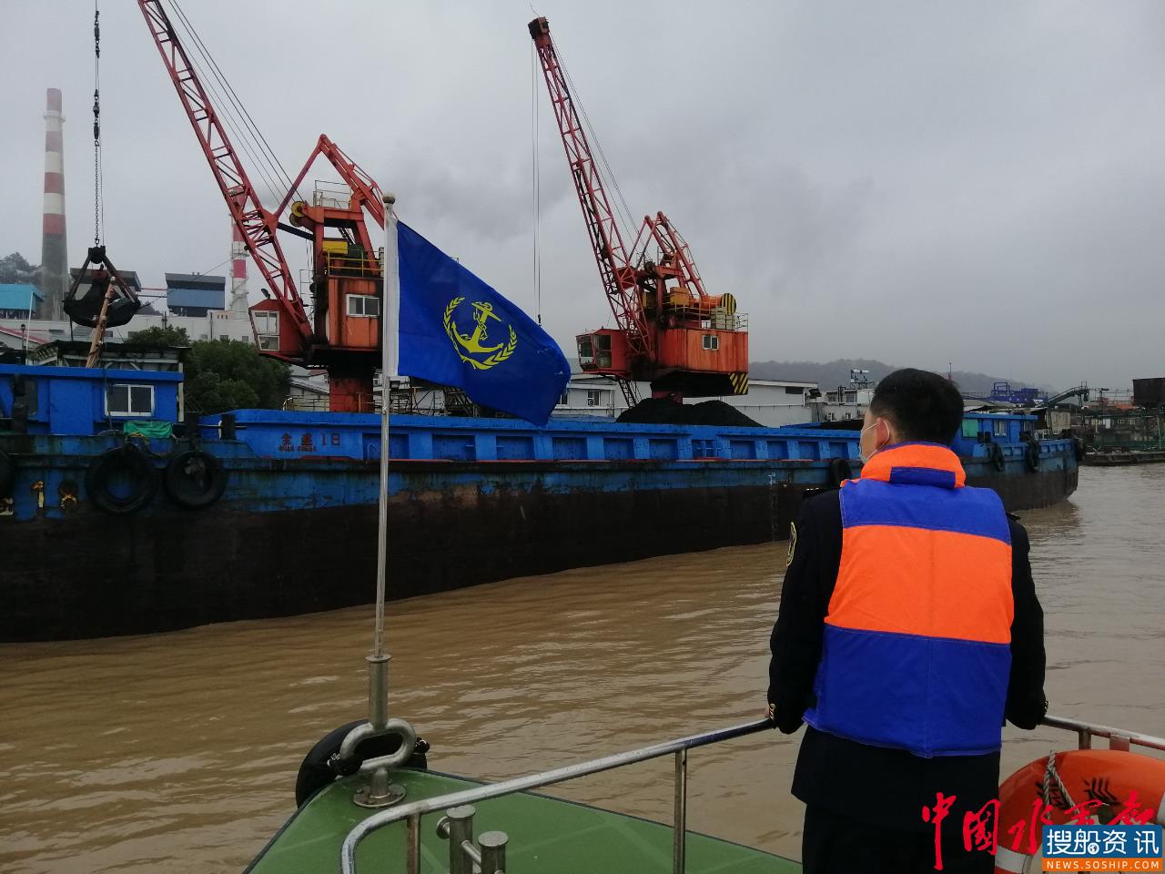 杭甬运河宁波段恢复通航 迎来首批船舶