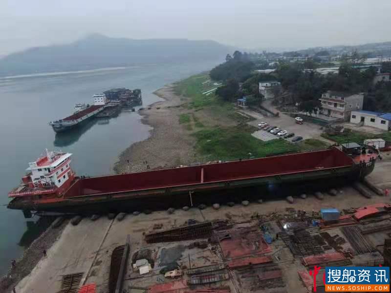 “泸州造”6000吨级货轮下水