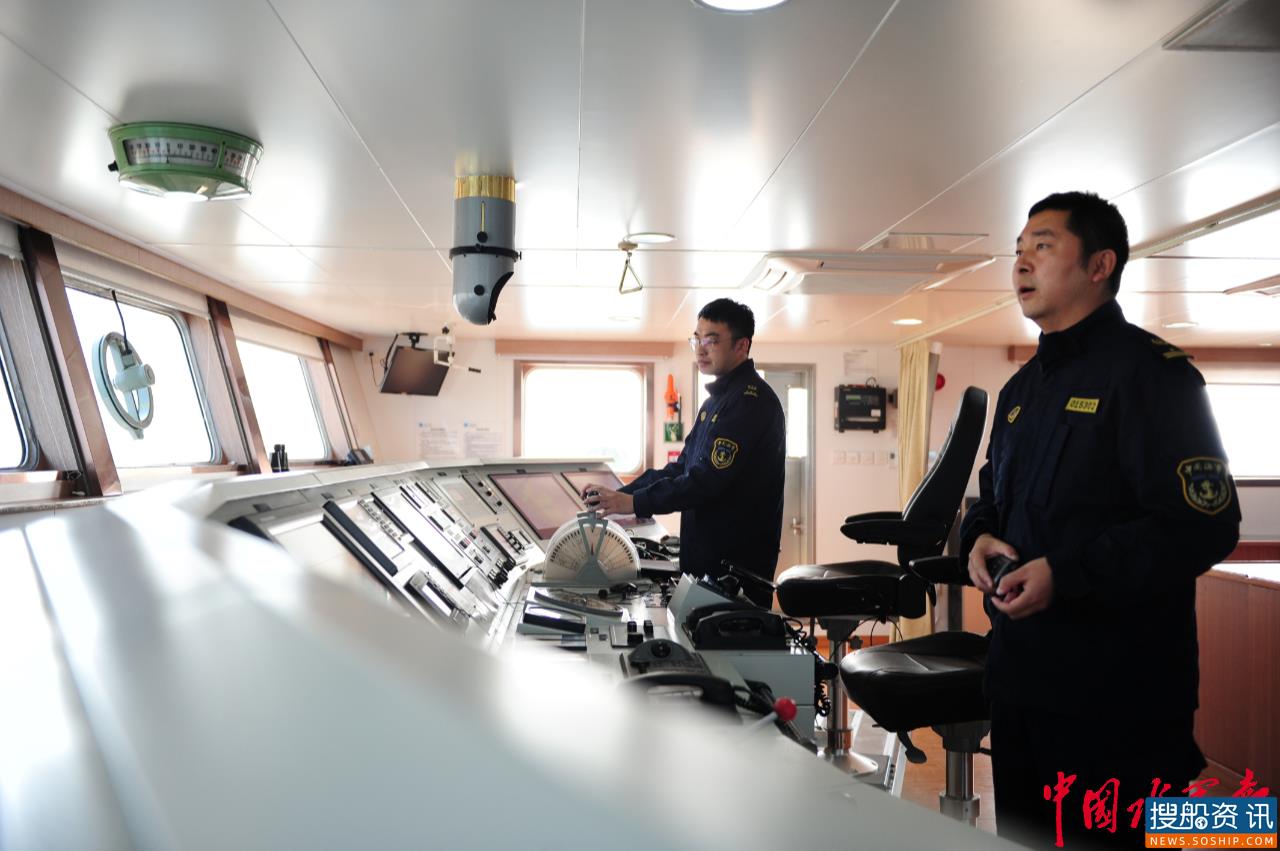 全国最年轻的大型航标船船长：彭国政
