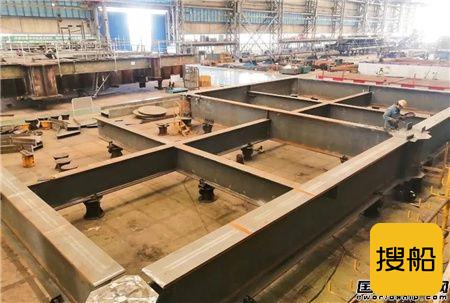 启东中远海运海工有序推进M022模块项目建造