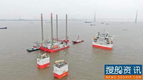 “华兴龙”轮在长江引航中心引航员的引领下顺利出江