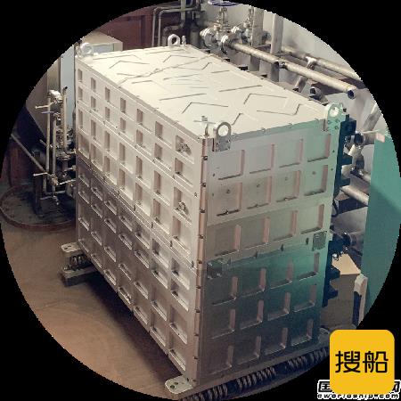 搭载七一二所燃料电池系统试验船完成系泊试验