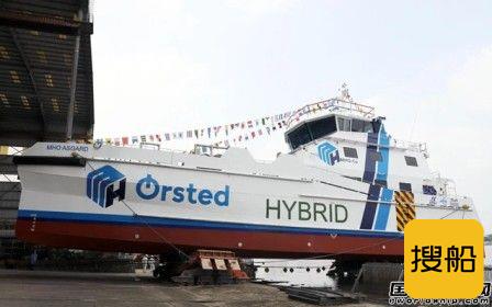 英辉南方一艘双体铝合金风电运维船下水