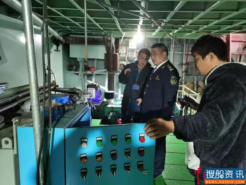 让船舶污水上岸 泰州海事“铅封”船舶已逾千条