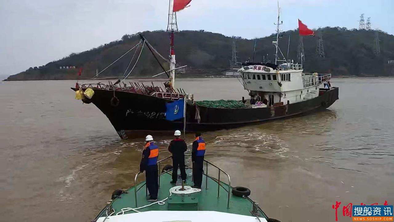 降雨及冷空气共同影响 宁波海事部门重点加强港区通航秩序维护