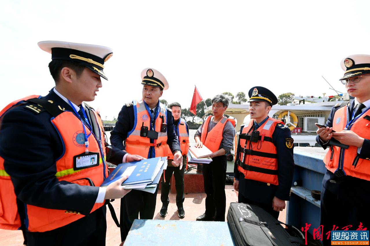 环太湖浙苏水上交通联合执法重拳整治运泥船