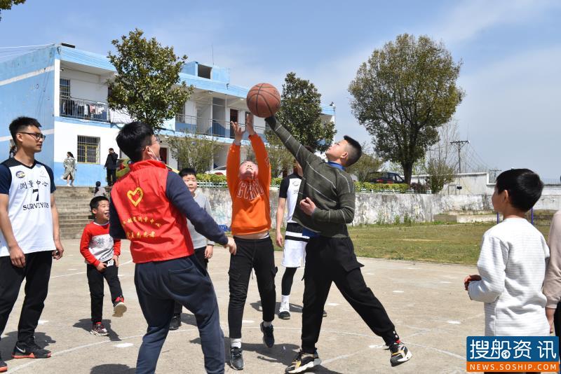47名留守儿童的愿望清单——长江航道测量中心经纬志愿者服务队在行动