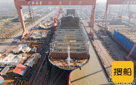 沪东中华为达飞建造两艘15000TEU集装箱船完成大节点