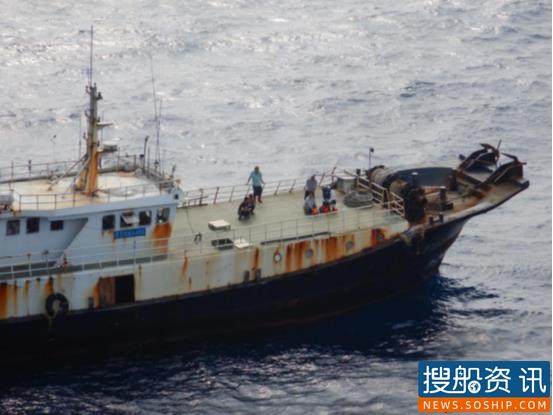南海第一救助飞行队成功救助一名患病渔民
