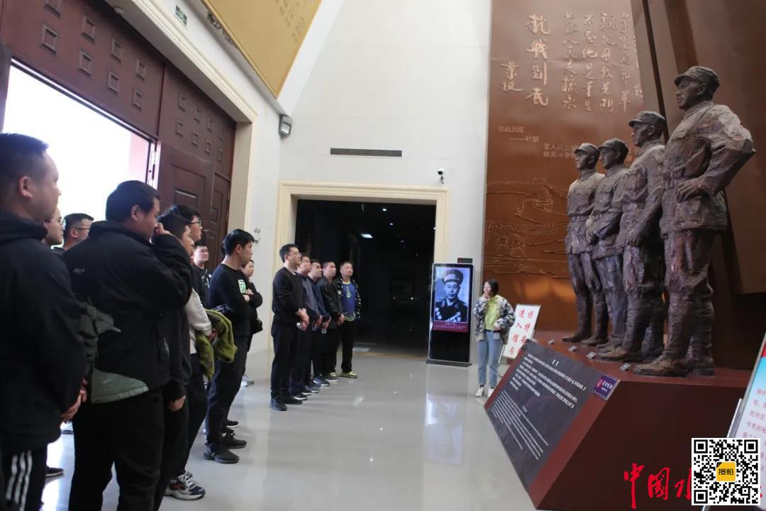 芜湖海事局开展“重塑长征魂”之十公里徒步行活动