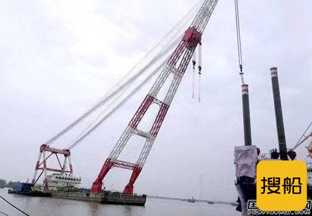 黄埔文冲完成7800KW绞吸挖泥船超大型钢桩吊装