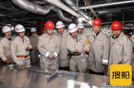 雷凡培到外高桥造船调研国产首艘大型邮轮建造进展