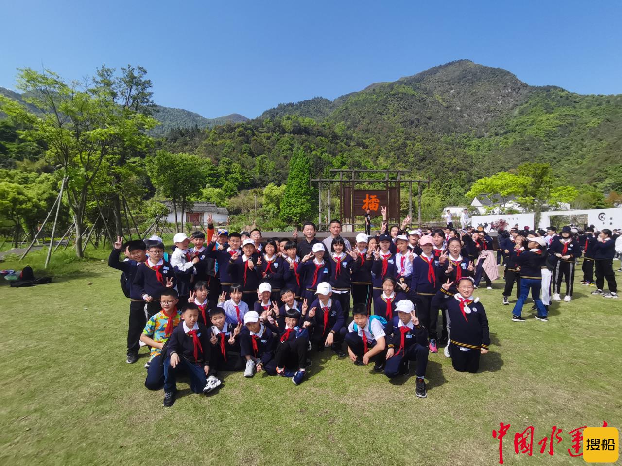 温州少年海事学校开展水上安全主题户外研学活动