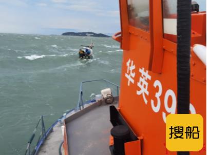 北海一渔船暴风中遇险拒绝弃船受助,救助艇“陪伴式”护航回岸